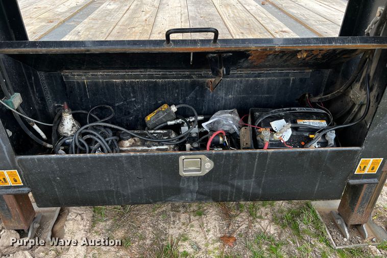 image for item DQ1989 2017 Big Tex  equipment trailer