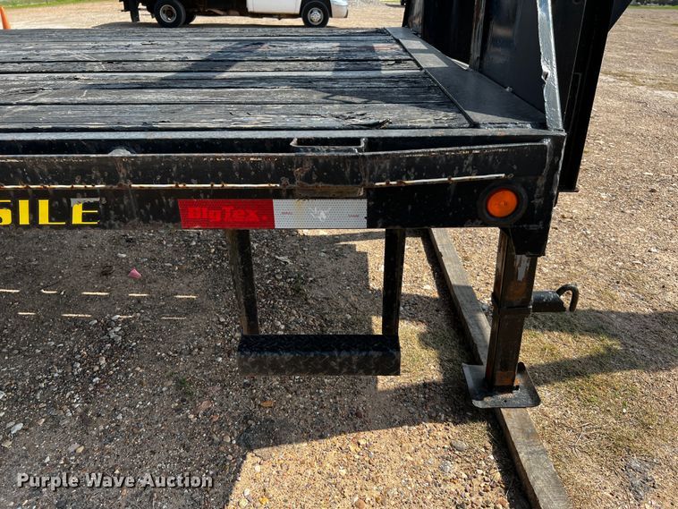 image for item DQ2005 2012 Big Tex 22GN-25BK+5  equipment trailer