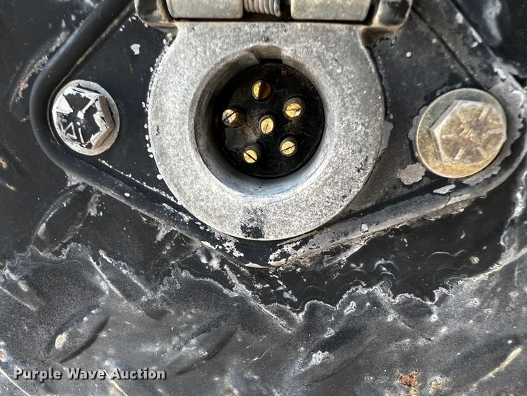 image for item DQ2006 2005 Ford F750 Super Duty XL  flatbed truck