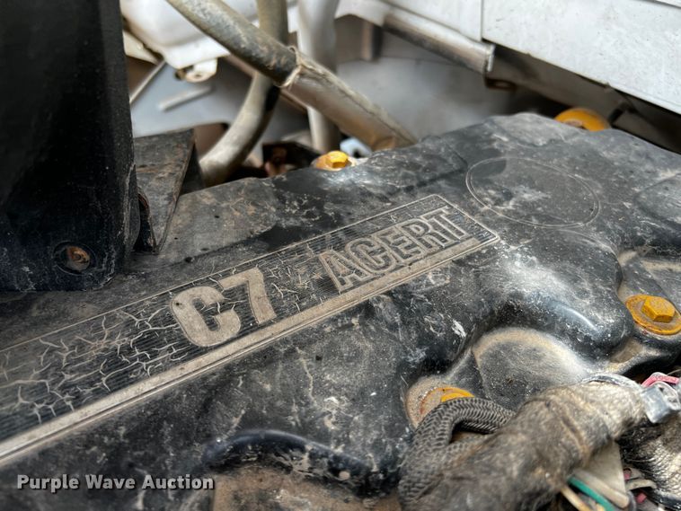 image for item DQ2006 2005 Ford F750 Super Duty XL  flatbed truck