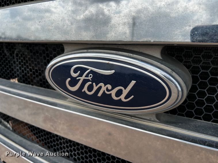 image for item DQ2006 2005 Ford F750 Super Duty XL  flatbed truck