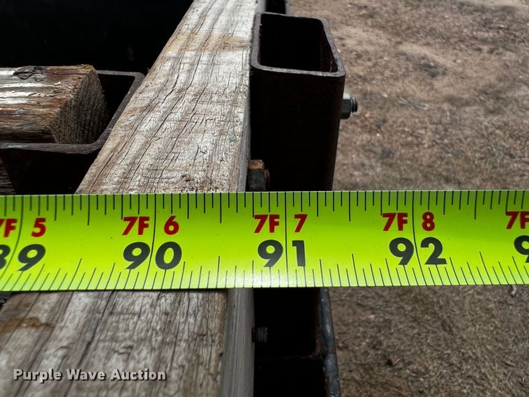 image for item DQ2007 2007 Chevrolet Silverado 3500HD  flatbed pickup truck