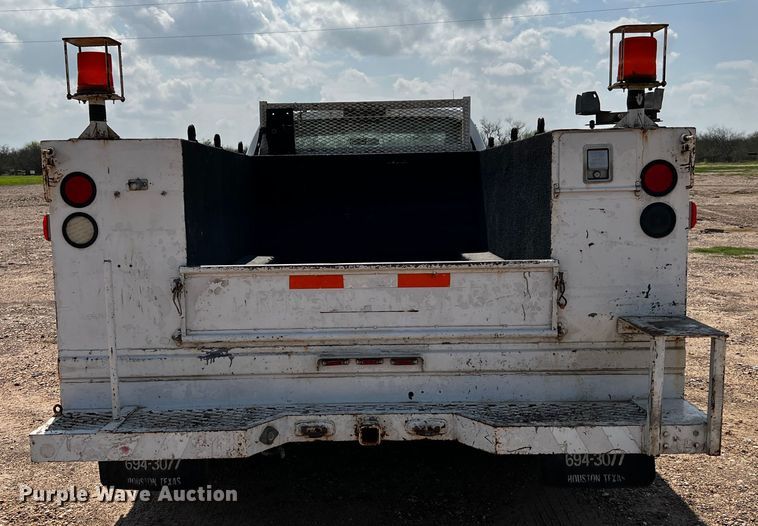 image for item DQ2008 2006 Ford F350 Super Duty  utility bed pickup truck