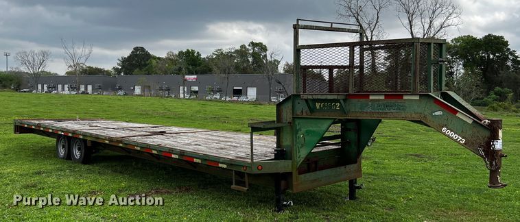 image for item DQ2009 2007 Trailmaster  equipment trailer