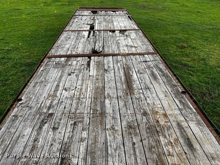 image for item DQ2009 2007 Trailmaster  equipment trailer