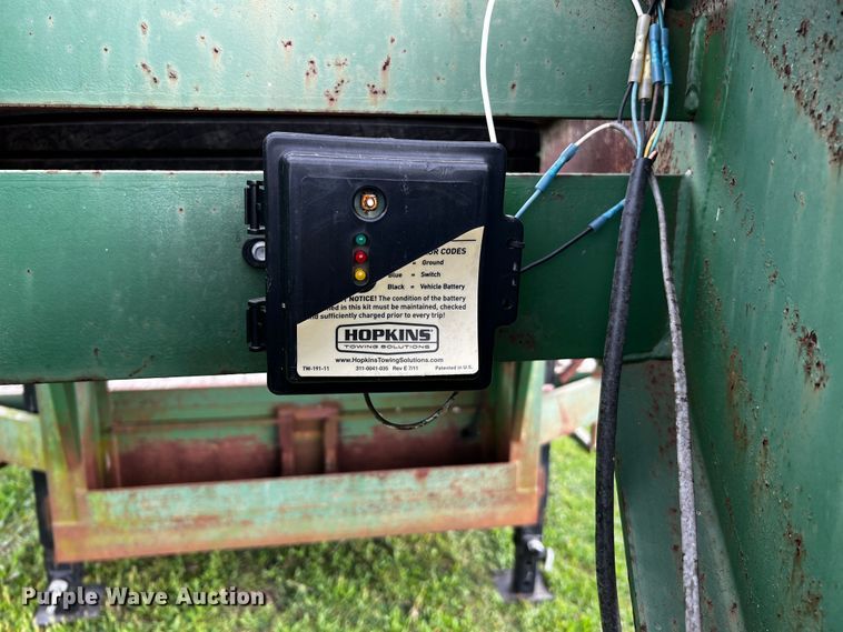 image for item DQ2009 2007 Trailmaster  equipment trailer