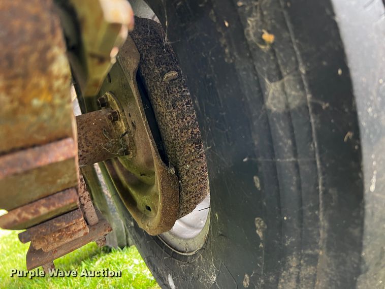 image for item DQ2009 2007 Trailmaster  equipment trailer