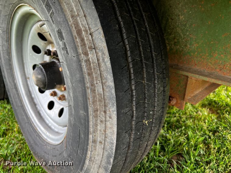 image for item DQ2009 2007 Trailmaster  equipment trailer