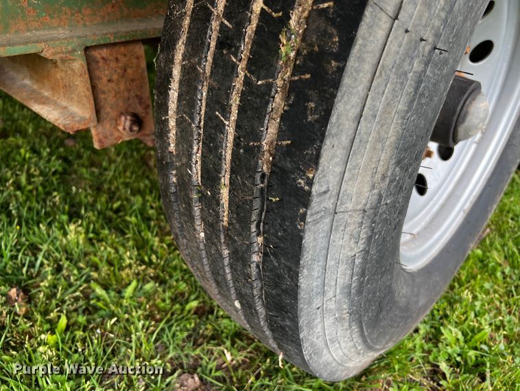 image for item DQ2009 2007 Trailmaster  equipment trailer