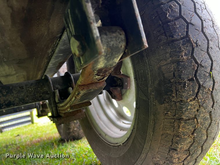 image for item DQ2011 2017 Top Hat  utility trailer