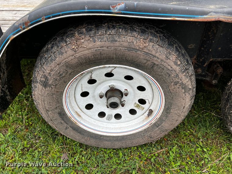 image for item DQ2011 2017 Top Hat  utility trailer