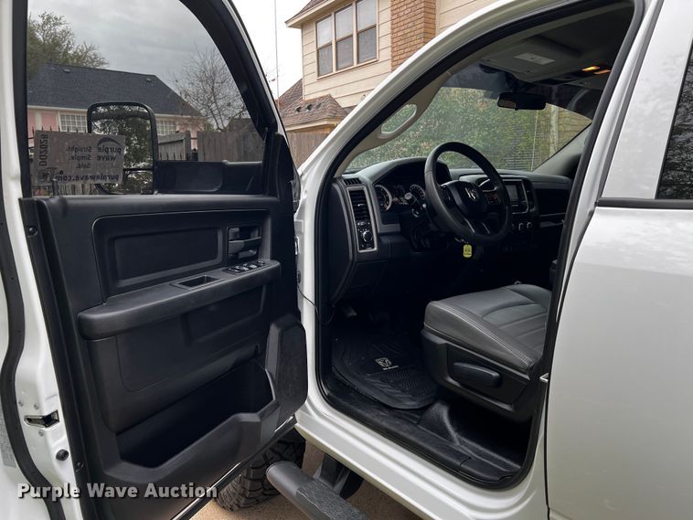 image for item DQ2028 2018 Dodge Ram 2500  Crew Cab pickup truck