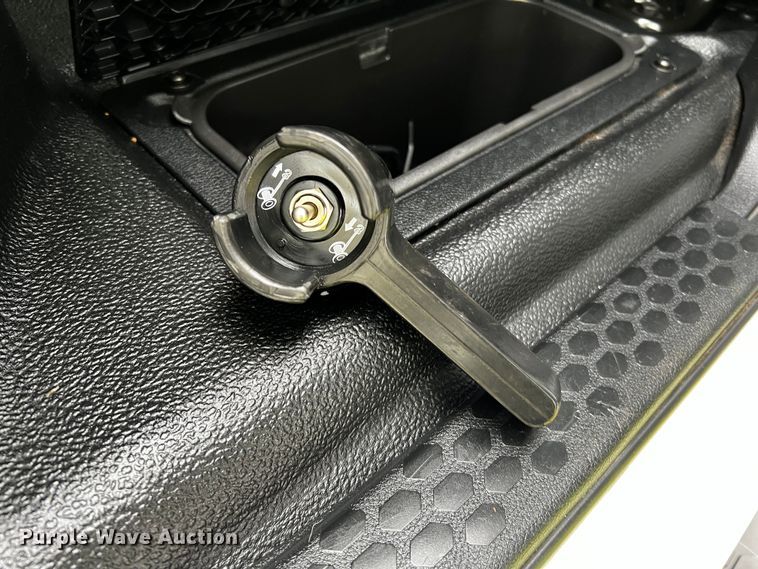 image for item DQ2028 2018 Dodge Ram 2500  Crew Cab pickup truck