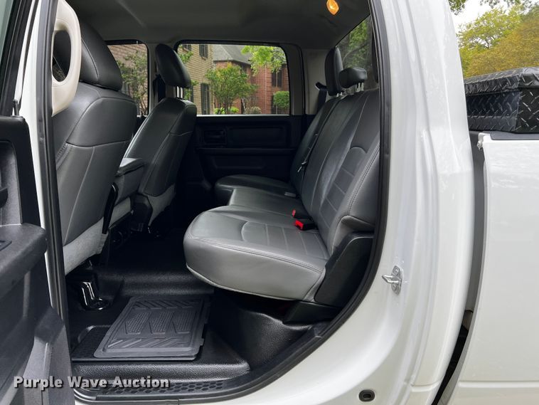 image for item DQ2028 2018 Dodge Ram 2500  Crew Cab pickup truck