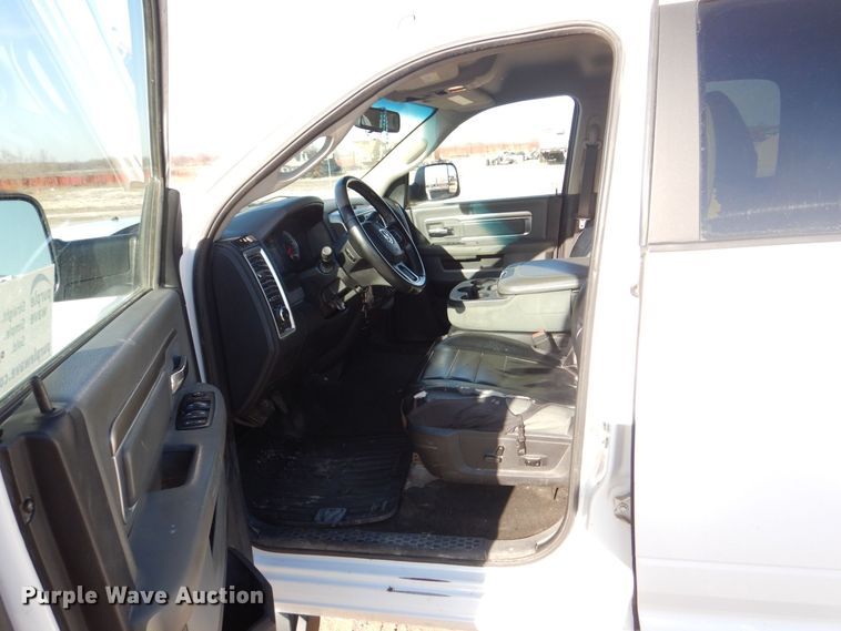 image for item DR4505 2017 Dodge Ram 2500HD Big Horn  Crew Cab pickup truck