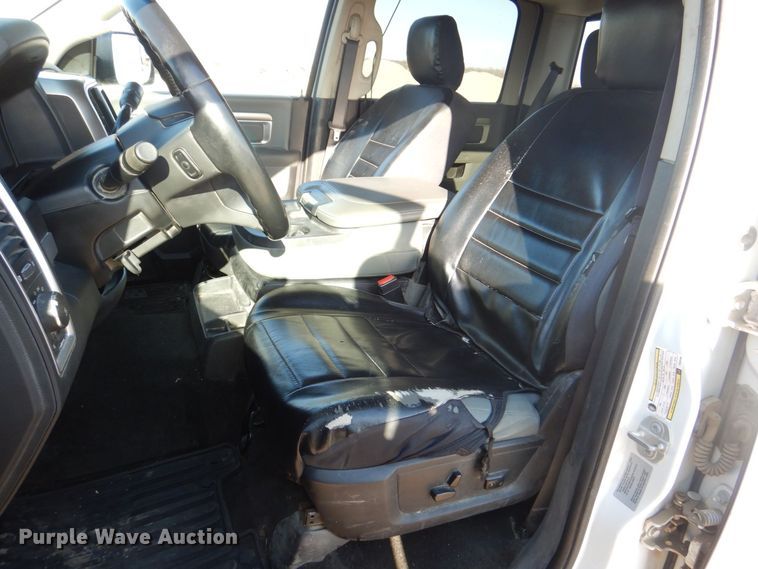 image for item DR4505 2017 Dodge Ram 2500HD Big Horn  Crew Cab pickup truck