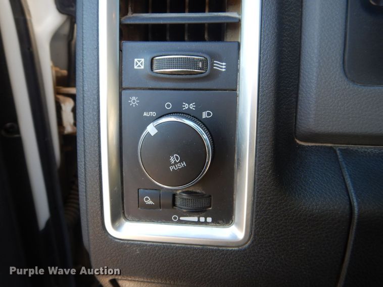 image for item DR4505 2017 Dodge Ram 2500HD Big Horn  Crew Cab pickup truck