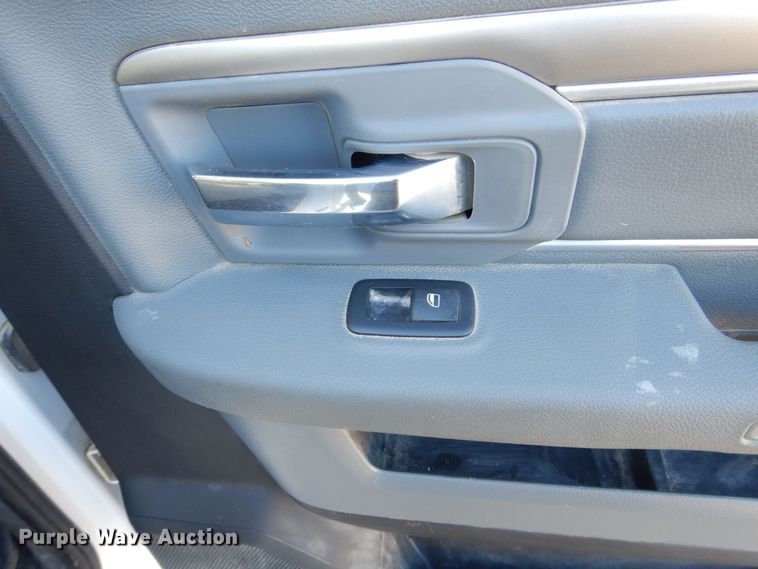 image for item DR4505 2017 Dodge Ram 2500HD Big Horn  Crew Cab pickup truck