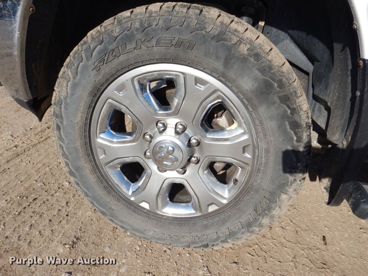 image for item DR4505 2017 Dodge Ram 2500HD Big Horn  Crew Cab pickup truck