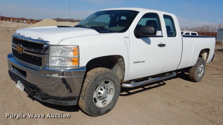 image for item DR4509 2013 Chervolet Silverado 2500HD  Ext. Cab pickup truck