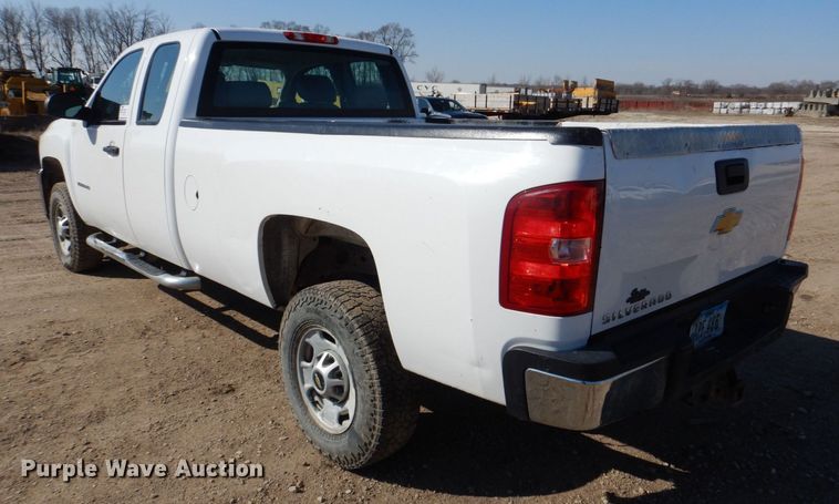 image for item DR4509 2013 Chervolet Silverado 2500HD  Ext. Cab pickup truck