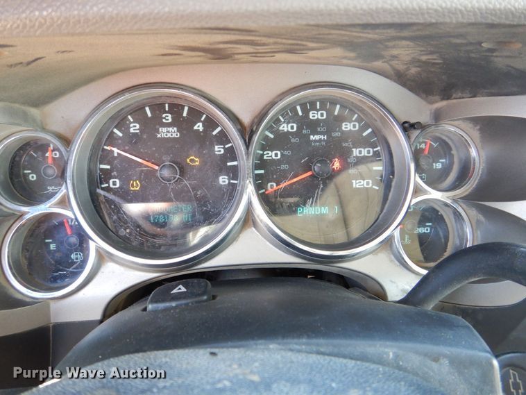 image for item DR4509 2013 Chervolet Silverado 2500HD  Ext. Cab pickup truck