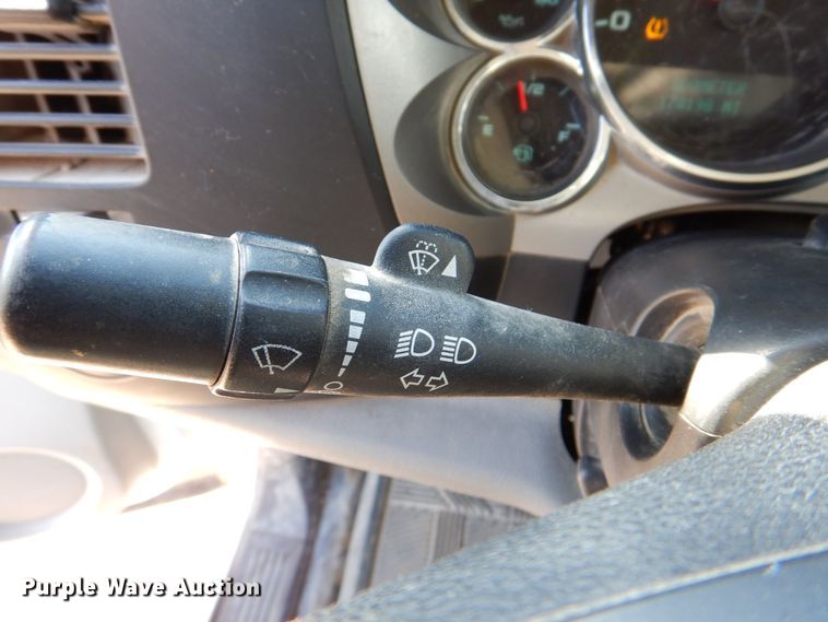 image for item DR4509 2013 Chervolet Silverado 2500HD  Ext. Cab pickup truck