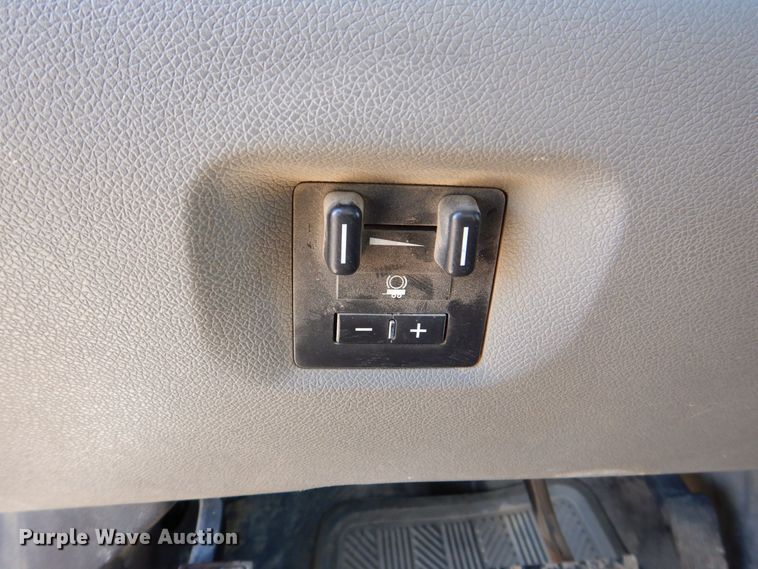 image for item DR4509 2013 Chervolet Silverado 2500HD  Ext. Cab pickup truck