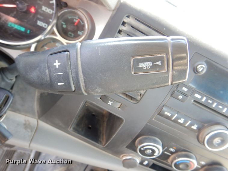 image for item DR4509 2013 Chervolet Silverado 2500HD  Ext. Cab pickup truck