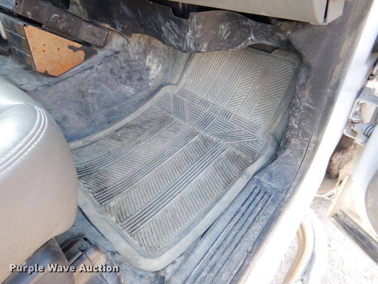 image for item DR4509 2013 Chervolet Silverado 2500HD  Ext. Cab pickup truck