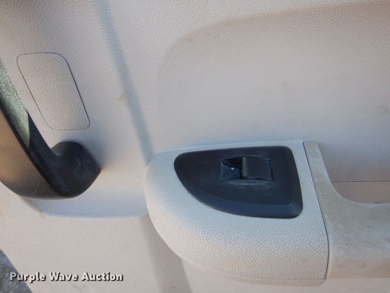 image for item DR4509 2013 Chervolet Silverado 2500HD  Ext. Cab pickup truck