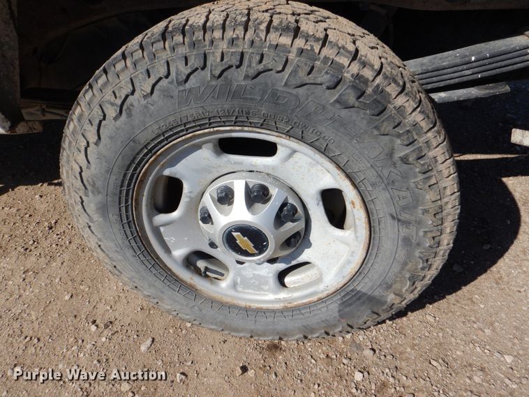 image for item DR4509 2013 Chervolet Silverado 2500HD  Ext. Cab pickup truck