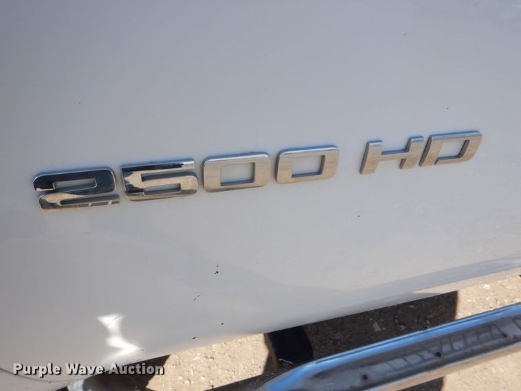image for item DR4509 2013 Chervolet Silverado 2500HD  Ext. Cab pickup truck