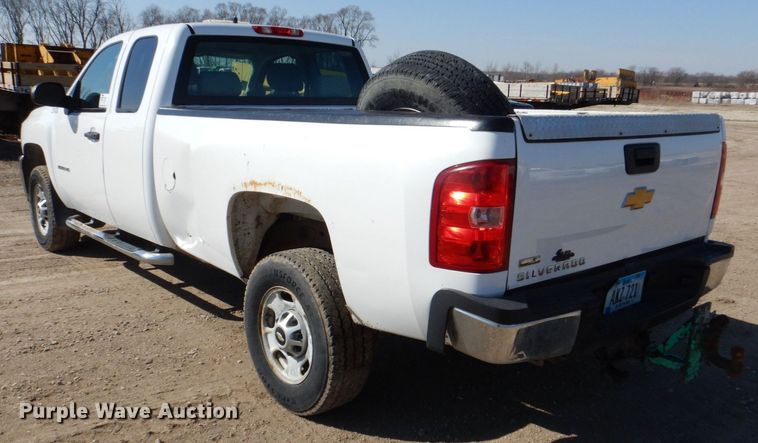 image for item DR4510 2013 Chevrolet Silverado 2500HD  Ext. Cab pickup truck