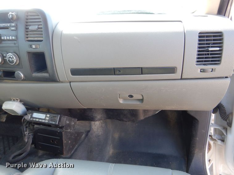 image for item DR4510 2013 Chevrolet Silverado 2500HD  Ext. Cab pickup truck