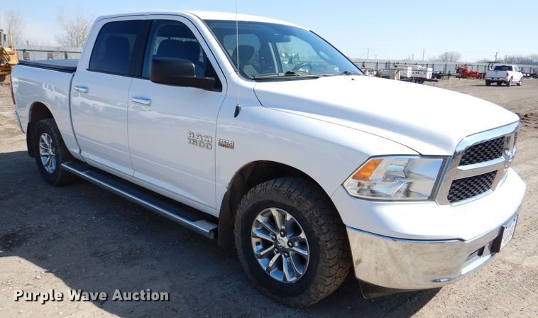 image for item DR4512 2017 Dodge Ram 1500 SLT  Crew Cab pickup truck