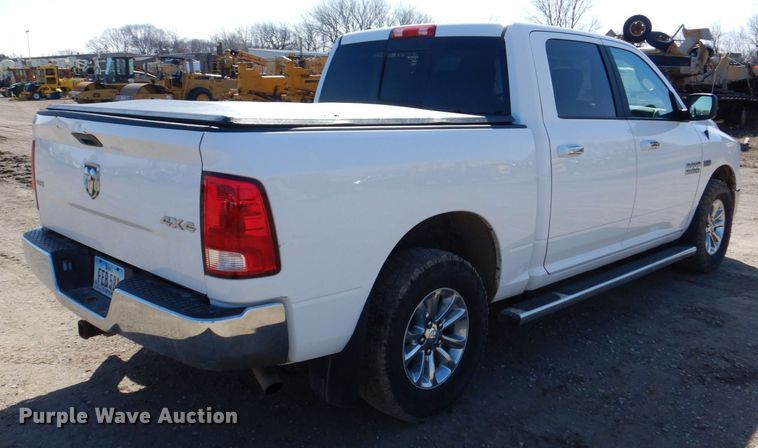 image for item DR4512 2017 Dodge Ram 1500 SLT  Crew Cab pickup truck