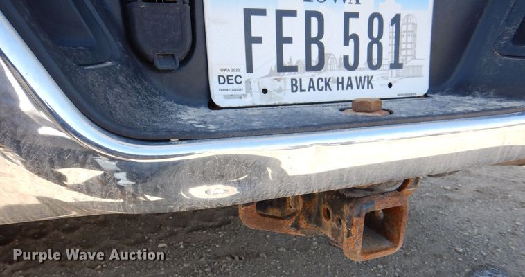 image for item DR4512 2017 Dodge Ram 1500 SLT  Crew Cab pickup truck