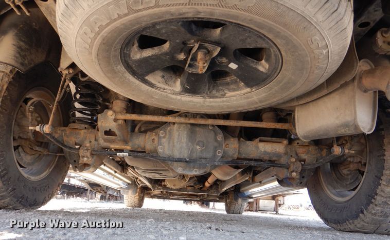 image for item DR4512 2017 Dodge Ram 1500 SLT  Crew Cab pickup truck