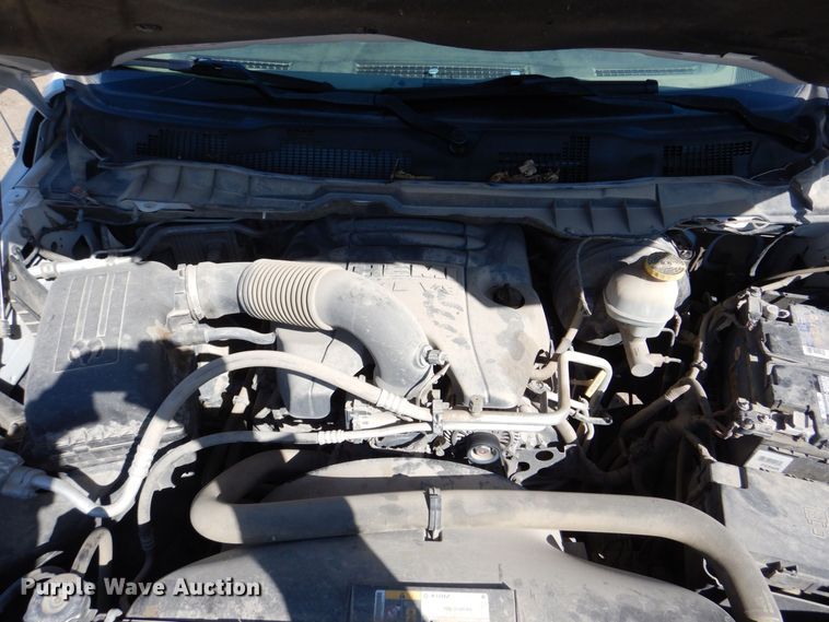 image for item DR4512 2017 Dodge Ram 1500 SLT  Crew Cab pickup truck