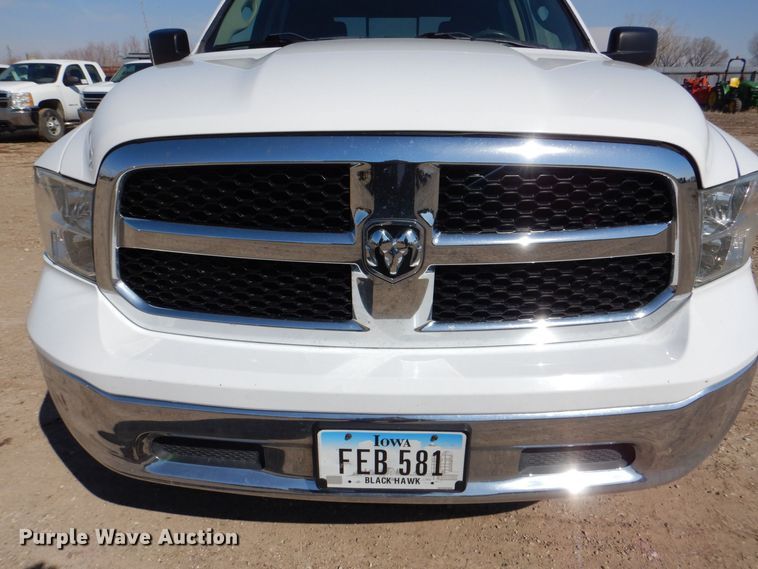 image for item DR4512 2017 Dodge Ram 1500 SLT  Crew Cab pickup truck