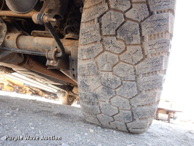 image for item DR4512 2017 Dodge Ram 1500 SLT  Crew Cab pickup truck