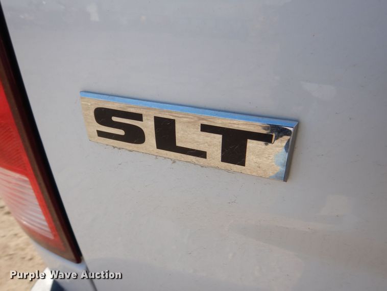 image for item DR4512 2017 Dodge Ram 1500 SLT  Crew Cab pickup truck