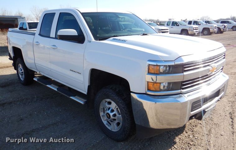 image for item DR4513 2015 Chevrolet Silverado 2500HD  Double Cab pickup truck