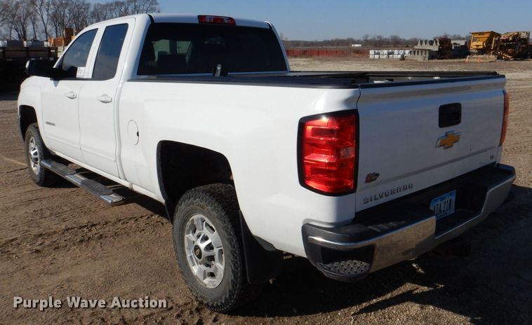 image for item DR4513 2015 Chevrolet Silverado 2500HD  Double Cab pickup truck