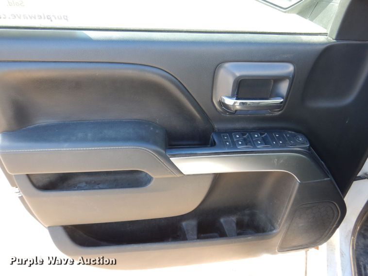 image for item DR4513 2015 Chevrolet Silverado 2500HD  Double Cab pickup truck