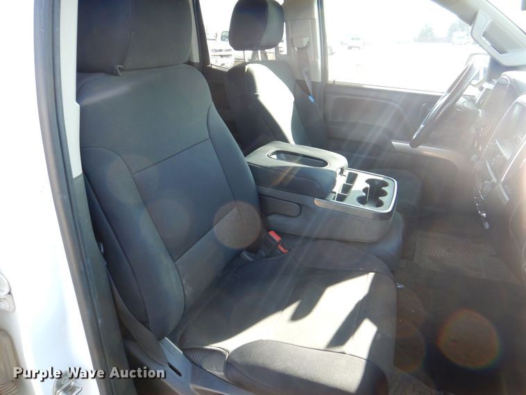 image for item DR4513 2015 Chevrolet Silverado 2500HD  Double Cab pickup truck