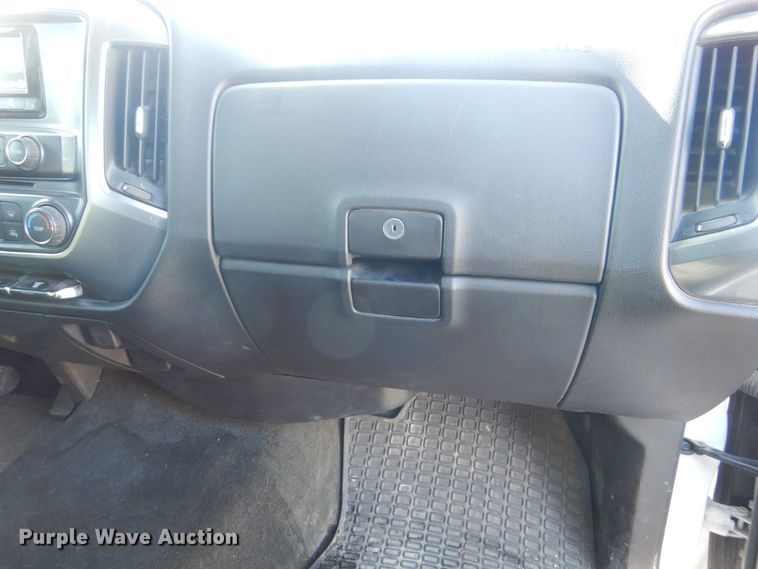 image for item DR4513 2015 Chevrolet Silverado 2500HD  Double Cab pickup truck