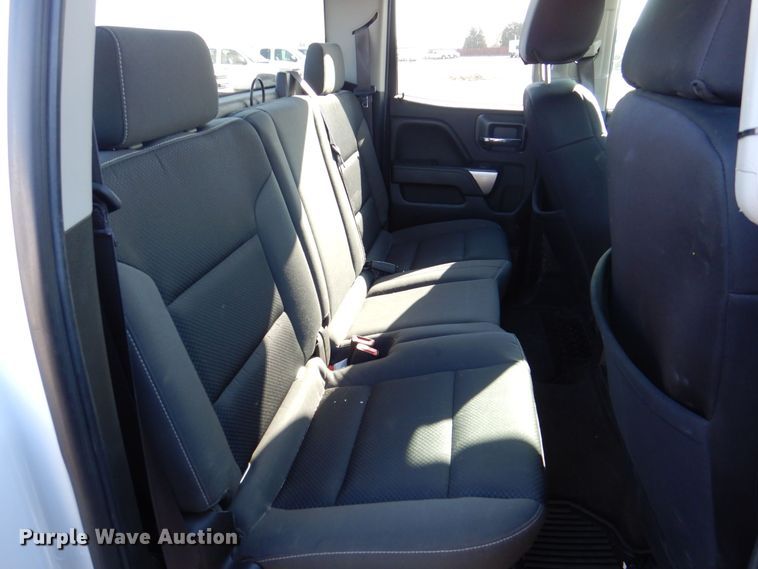 image for item DR4513 2015 Chevrolet Silverado 2500HD  Double Cab pickup truck