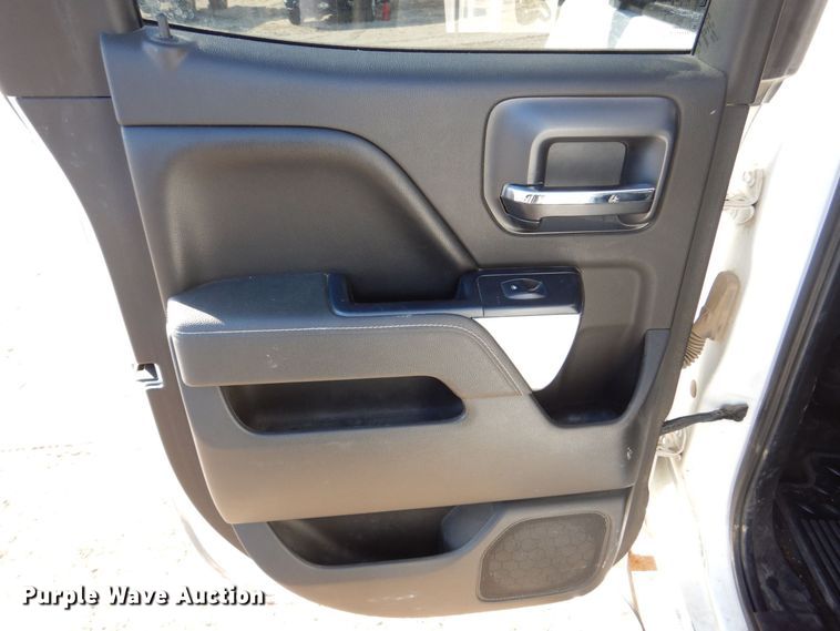 image for item DR4513 2015 Chevrolet Silverado 2500HD  Double Cab pickup truck